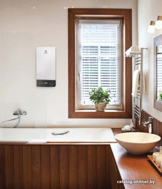 Водонагреватель Electrolux NPX 18-24 Sensomatic Pro — изображение 2